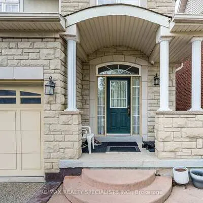 18,&nbsp;Long Meadow, Bram East, Brampton