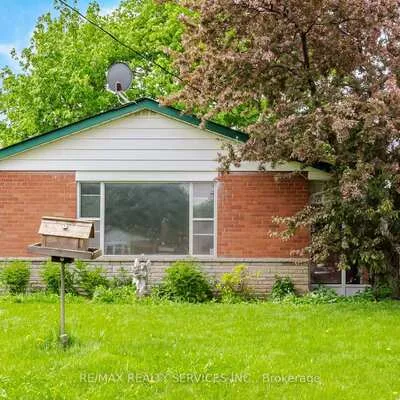 27,&nbsp;Hadrina, Northwood Park, Brampton