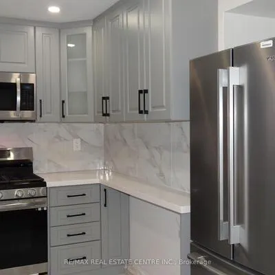28,&nbsp;Rawling, Heart Lake East, Brampton