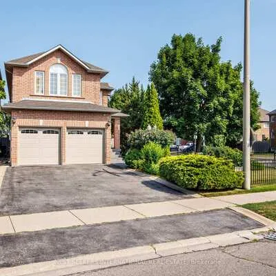422,&nbsp;Fernforest, Sandringham-Wellington, Brampton
