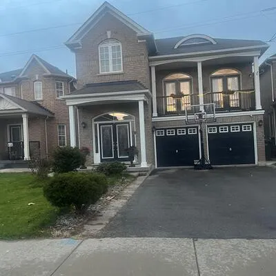23,&nbsp;Roundstone, Credit Valley, Brampton