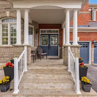 43,&nbsp;Bluffwood, Bram East, Brampton