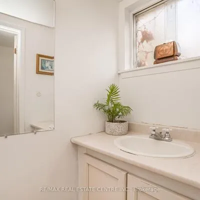 28,&nbsp;Cavendish, Avondale, Brampton