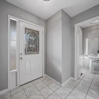 23,&nbsp;Arabia, Sandringham-Wellington, Brampton