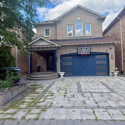 27,&nbsp;Savita, Fletcher's Meadow, Brampton