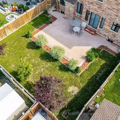 35,&nbsp;Gordon Randle, Toronto Gore Rural Estate, Brampton