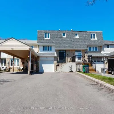 70,&nbsp;Courtleigh, Heart Lake East, Brampton