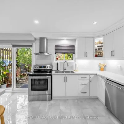 22,&nbsp;Borden Hill, Central Park, Brampton