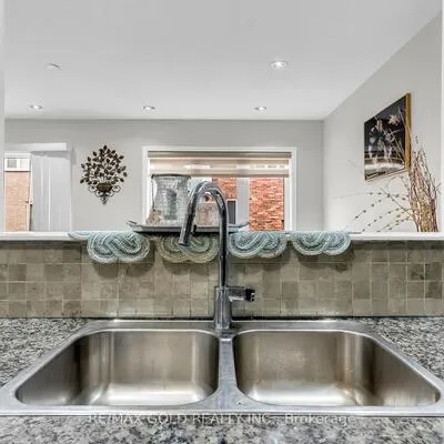 486,&nbsp;Queen Mary, Northwest Brampton, Brampton