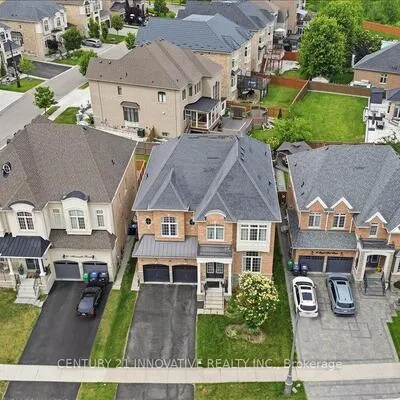 13,&nbsp;Royal West, Credit Valley, Brampton