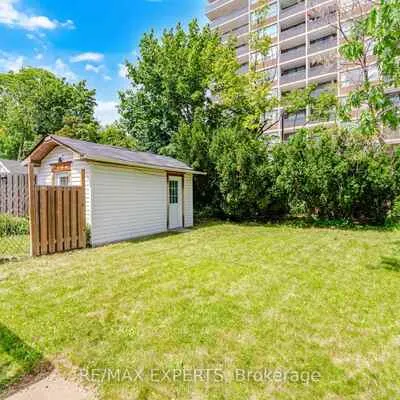 3,&nbsp;Maple, Downtown Brampton, Brampton