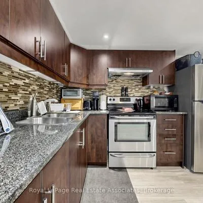 71,&nbsp;Addington, Avondale, Brampton