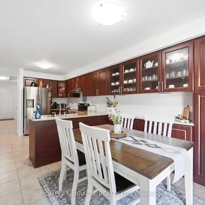 16,&nbsp;Capistro, Fletcher's Meadow, Brampton