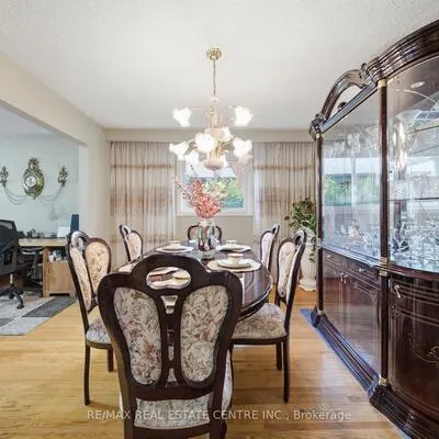 4,&nbsp;Manorcrest, Central Park, Brampton