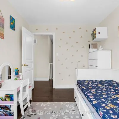 32,&nbsp;Orangeblossom, Credit Valley, Brampton