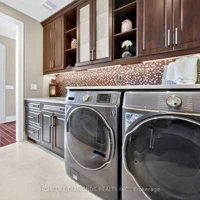 115,&nbsp;LATANIA, Vales of Castlemore, Brampton