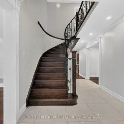 55,&nbsp;Castlehill, Northwood Park, Brampton