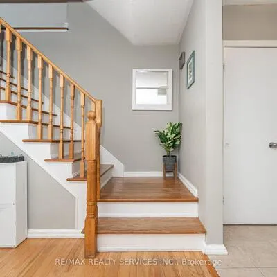 85,&nbsp;Eldomar, Brampton East, Brampton