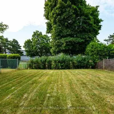 256,&nbsp;Archdekin, Madoc, Brampton