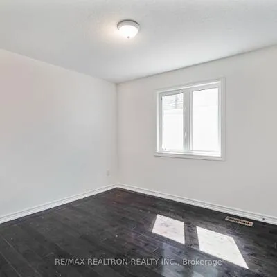 9,&nbsp;Constance, Bram East, Brampton