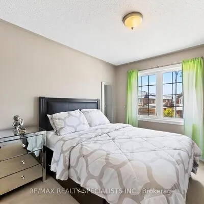 30,&nbsp;Pendulum, Sandringham-Wellington, Brampton