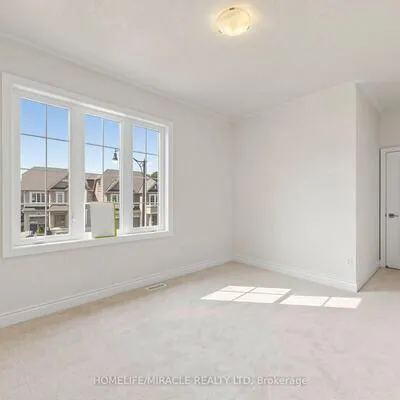 8,&nbsp;Ralston, Credit Valley, Brampton