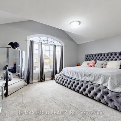 64,&nbsp;Prue, Vales of Castlemore, Brampton