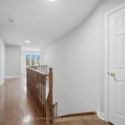 56,&nbsp;Laurentide, Vales of Castlemore, Brampton