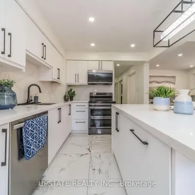 145,&nbsp;Valonia, Brampton North, Brampton