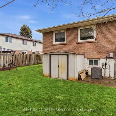 74,&nbsp;Davenport, Southgate, Brampton