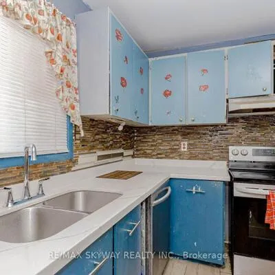 3,&nbsp;Hercules, Central Park, Brampton
