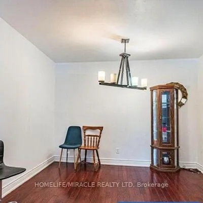 32,&nbsp;Sharon, Brampton East, Brampton