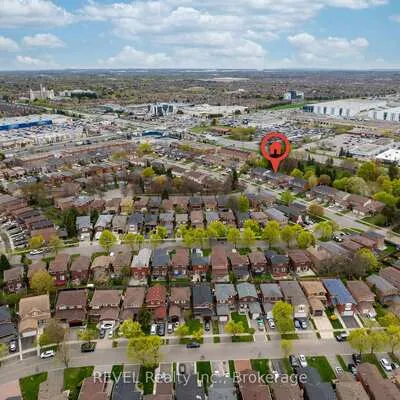 80,&nbsp;Dumfries, Heart Lake West, Brampton