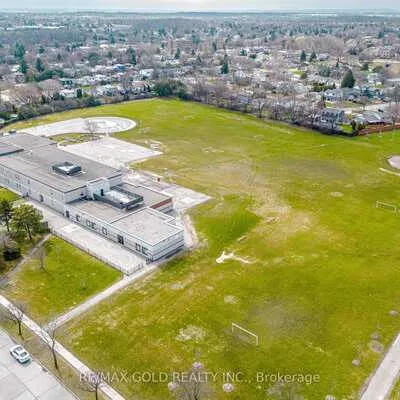 34,&nbsp;Jackman, Northgate, Brampton
