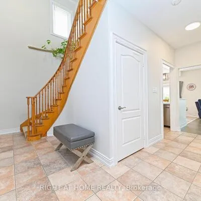 65,&nbsp;Baybrook, Snelgrove, Brampton