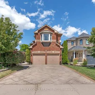 18,&nbsp;Sundridge, Snelgrove, Brampton