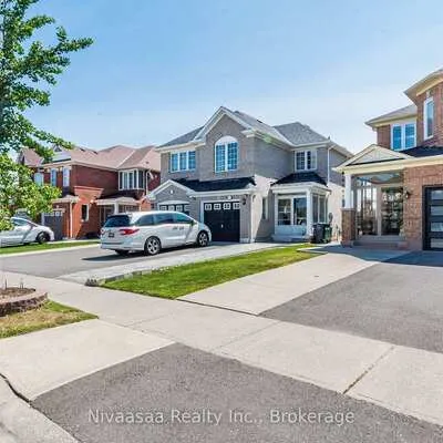 9,&nbsp;Parisian, Vales of Castlemore, Brampton