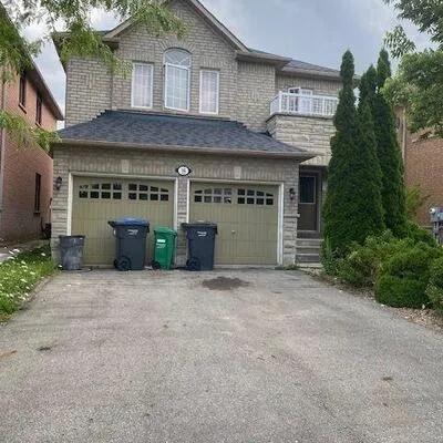 16,&nbsp;Harwood, Fletcher's Meadow, Brampton