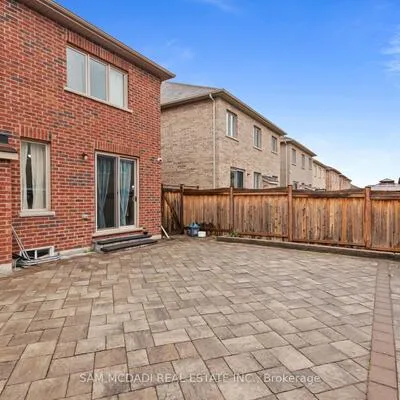 80,&nbsp;Durango, Credit Valley, Brampton