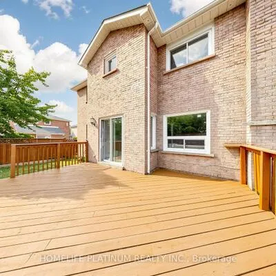 116,&nbsp;Flowertown, Northwood Park, Brampton