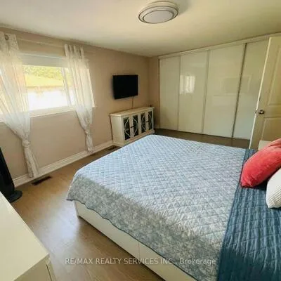 34,&nbsp;Watson, Brampton East, Brampton