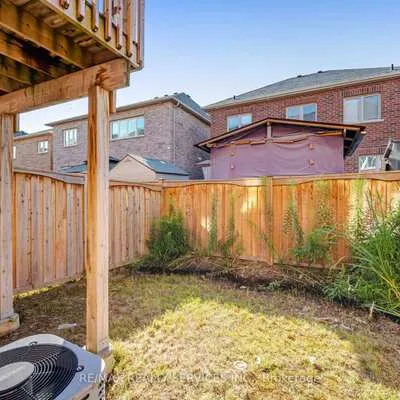 72,&nbsp;Rockman, Northwest Brampton, Brampton