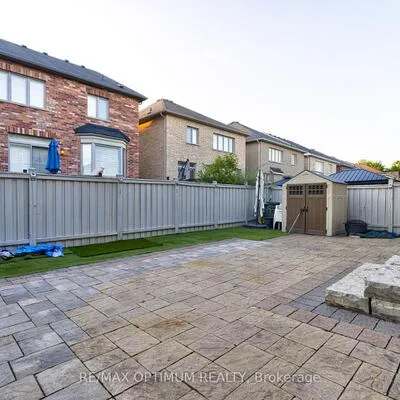 46,&nbsp;Sliprock, Credit Valley, Brampton