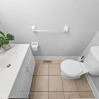 8,&nbsp;Bayridge, Vales of Castlemore, Brampton