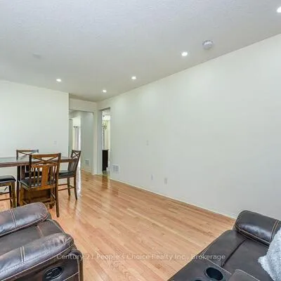 270,&nbsp;Brussels, Sandringham-Wellington, Brampton