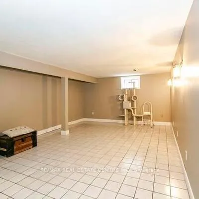 125,&nbsp;Madoc, Madoc, Brampton