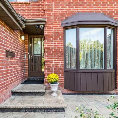 251,&nbsp;ELGIN, Fletcher's West, Brampton