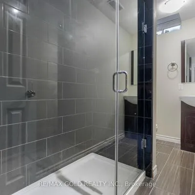 19,&nbsp;Bellcrest, Credit Valley, Brampton