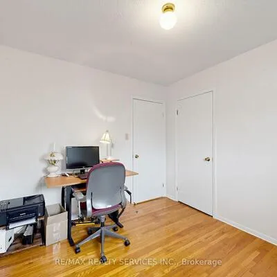 25,&nbsp;Malcolm, Central Park, Brampton