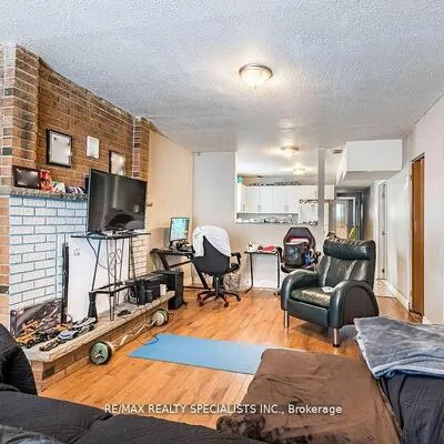 18,&nbsp;Ashford, Brampton North, Brampton